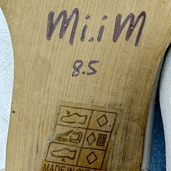 Mi.iM Esmee Chelsea Boot Size 8.5 Off White Stacked Heel Pointed Toe Bootie - Picture 15 of 15